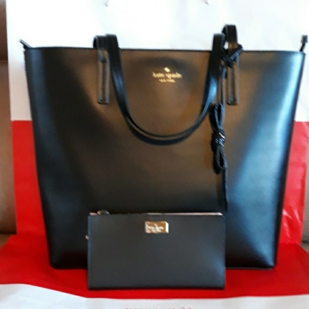 Kate Spade shoppers tote w/ wallet set